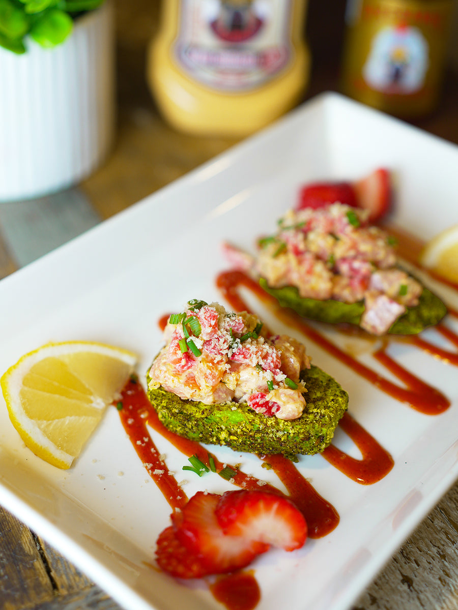 Strawberries & Fried Avocados Salmon Tartare – Les sauces Firebarns