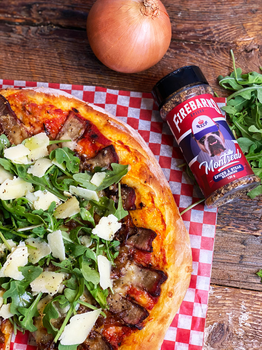 BBQ Beef Pizza, Caramelized Onions &amp; 2 Years Aged Cheddar – Les sauces Firebarns