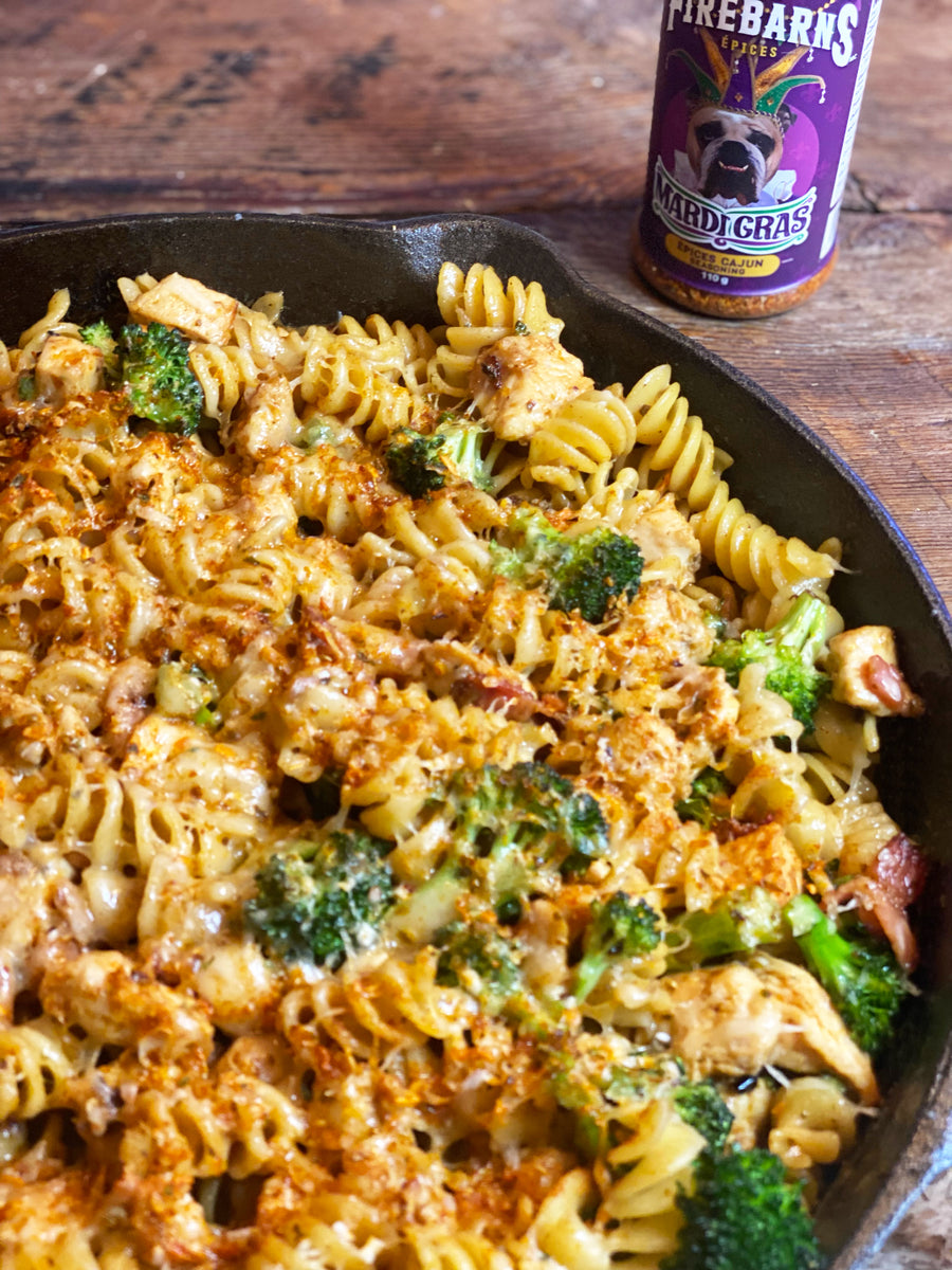 CHICKEN, BACON, BROCCOLI AND SPICE ROTINI MARDI GRAS – Les sauces Firebarns