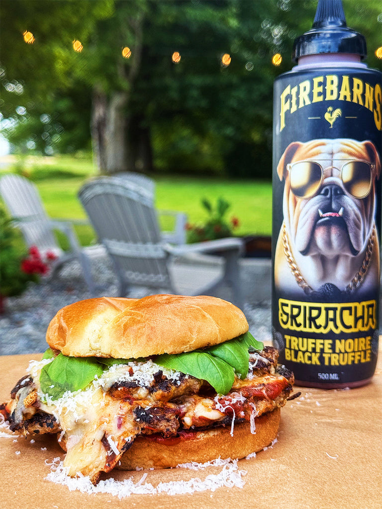 double smash burger poulet parmigiana sauce sriracha truffe noire